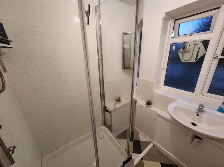 Gatwick Star Night Stay - Gatwick 크롤리 외부 사진