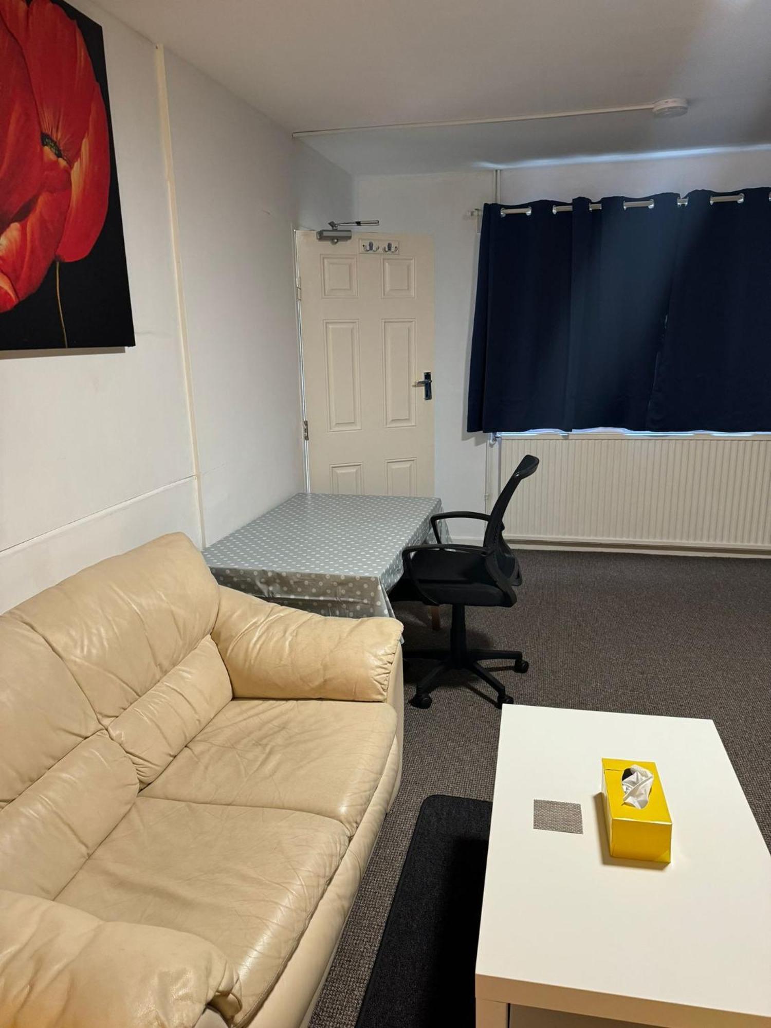 Gatwick Star Night Stay - Gatwick 크롤리 외부 사진